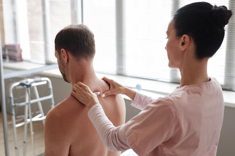 Shoulder Impingement Treatment in Surrey