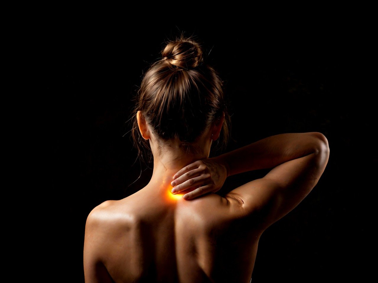 Modern Technology’s Secret Threat: Tech Neck | Pain Free Health Clinic - Treatments For Chronic Tech Neck Pain
