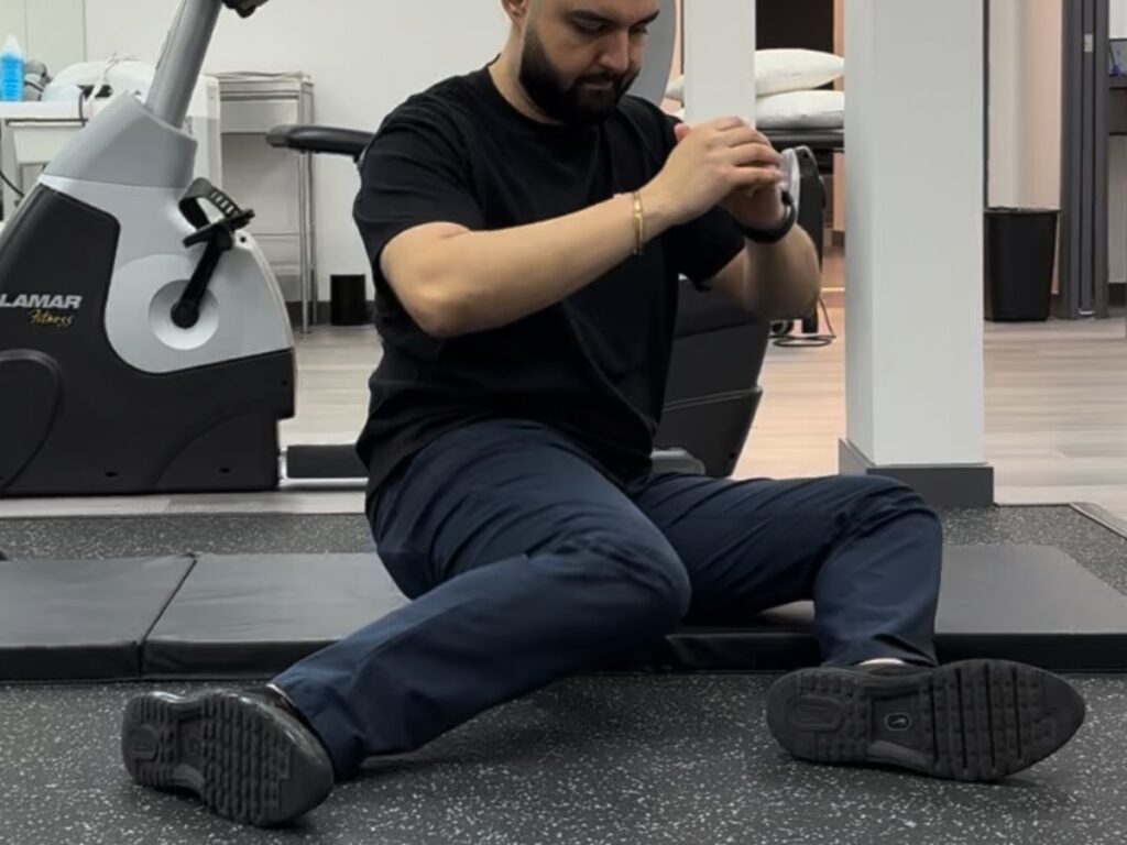 Tight Hips And Back Pain: Why Your Lower Back Is Not The Real Problem 3 Hip 90/90